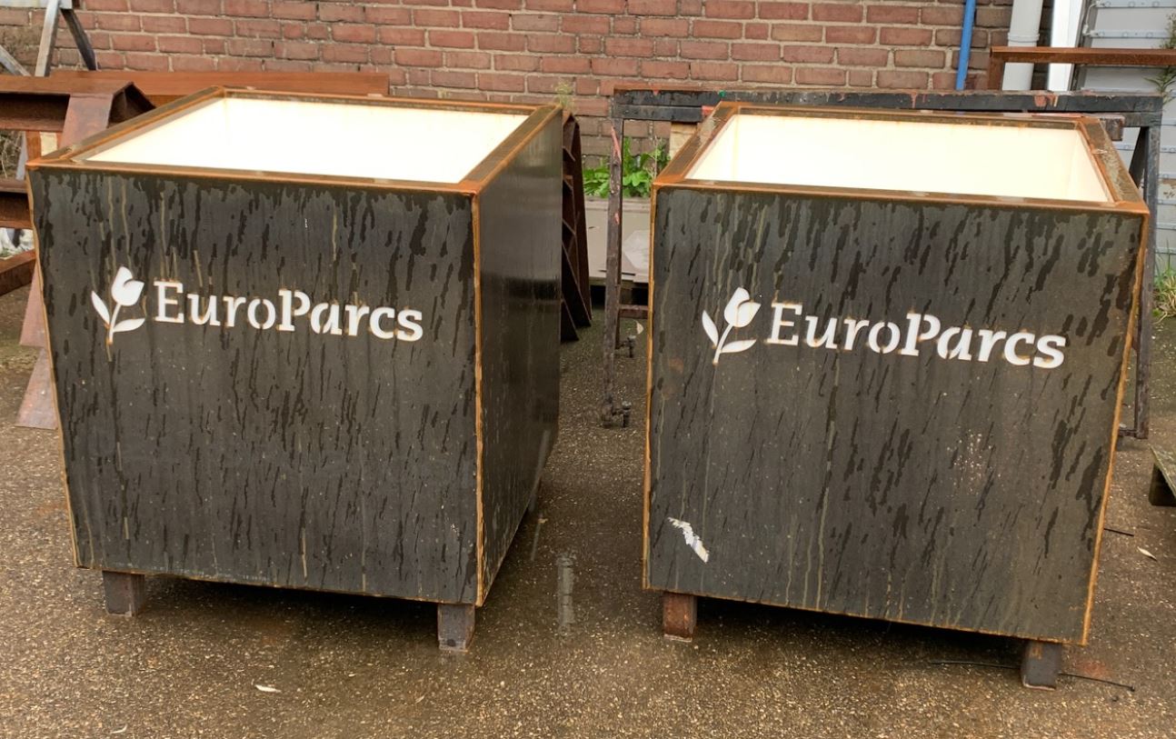 Cortenstalen bloembak EuroParcs